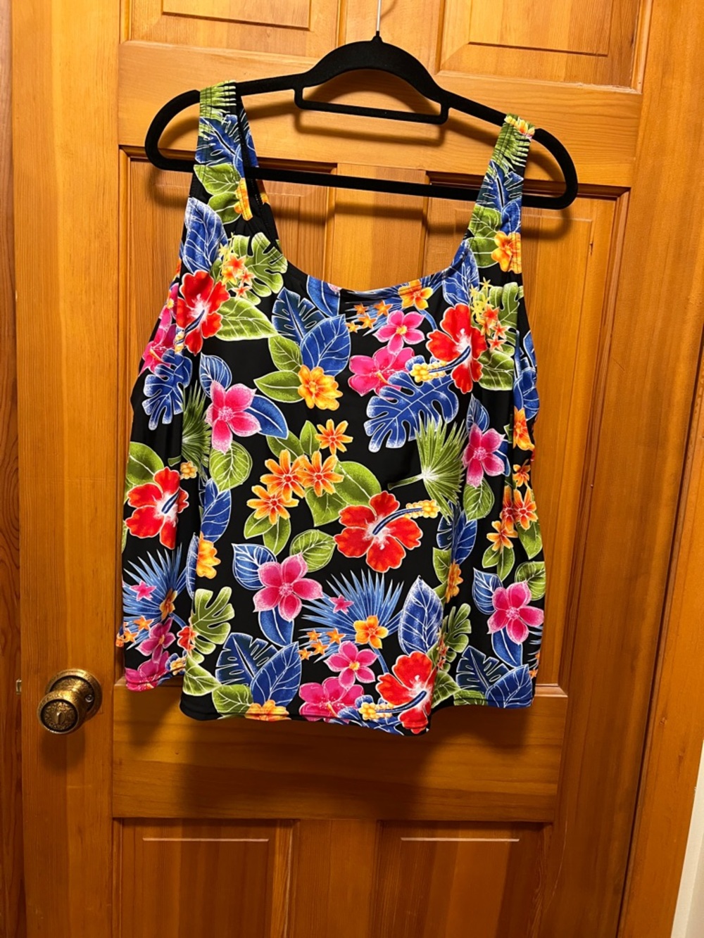 Blair Black Tropical Floral Swim Tank with Bright Blooms